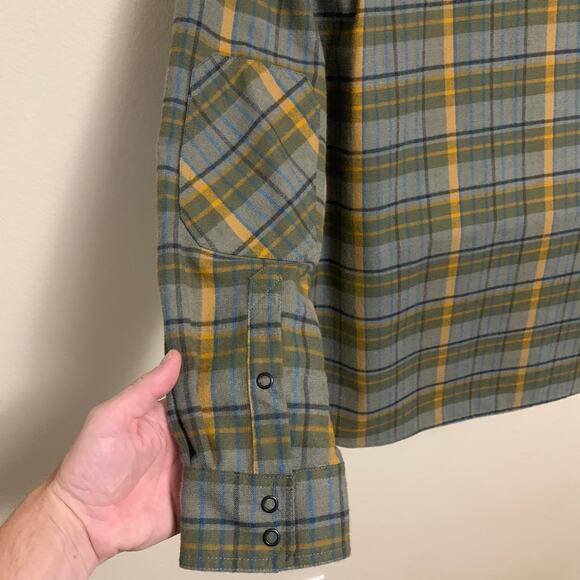 L.L. Bean Katahdin Performance Flannel Mens Size L - Picture 4 of 7